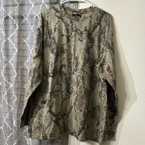 Winchester Camo Pocket Long sleeve Tee size XL